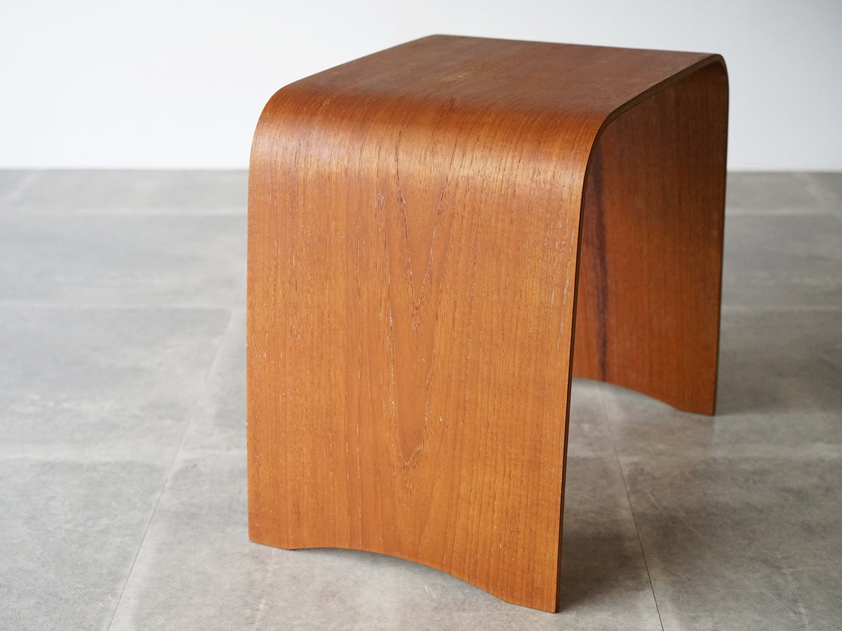 スツール Hans Ludvigsen Stool Fritz Hansen スツール Hans Ludvigsen Stool Fritz Hansen Hans Ludvigsen