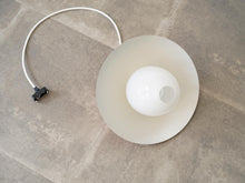 画像をギャラリービューアに読み込む, デンマークデザイン 赤いシェードとガラスのボトムスのペンダントランプ 吊り下げ照明ヴィンテージ Danish design Pendant lamp with Red shade ドロップライト北欧 ガラス球の下は開いている