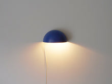 画像をギャラリービューアに読み込む, Danish design Blue wall lamp