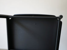 画像をギャラリービューアに読み込む, Form & Refine フォーム&リファイン アームチェア 黒 北欧デザイン ラウンジチェア 黒い椅子の裏面