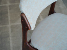 画像をギャラリービューアに読み込む, エリックバックのダイニングチェアのモデル49 北欧チェア erik buch model49 椅子の座面と背もたれを北欧ファブリックで張り替え済