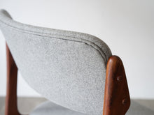 画像をギャラリービューアに読み込む, Erik Buch Model49 エリックバックのダイニングチェアの背もたれ