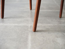 画像をギャラリービューアに読み込む, Erik Buch Model49 エリックバックのダイニングチェアの脚先