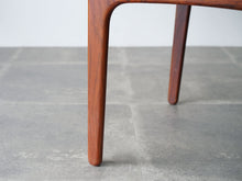 画像をギャラリービューアに読み込む, Erik Buch Model49 エリックバックのダイニングチェアの脚先