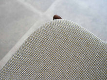 画像をギャラリービューアに読み込む, エリック・バックのダイニングチェア グレー布張り Erik Buch Model 49 Chair 北欧デザインの椅子 椅子の生地はグレーに黄色が混じっている