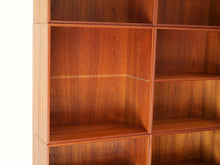 画像をギャラリービューアに読み込む, 北欧デザインのキャビネットと本棚 棚板の日焼け跡あり