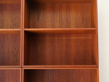 画像をギャラリービューアに読み込む, 北欧デザインのキャビネットと本棚 日焼けあり