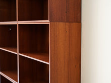 画像をギャラリービューアに読み込む, 北欧デザインのキャビネットと本棚の側面
