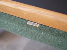 画像をギャラリービューアに読み込む, Danish Design Oak Armchair Illums Bolighus Kjellerup Vaeveri デンマークデザイン オーク材 ウール張り アームチェアのマーク