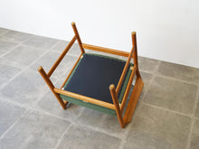 画像をギャラリービューアに読み込む, Danish Design Oak Armchair Illums Bolighus Kjellerup Vaeveri デンマークデザイン オーク材 ウール張り アームチェアの裏面