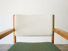 画像をギャラリービューアに読み込む, Danish Design Oak Armchair Illums Bolighus Kjellerup Vaeveri デンマークデザイン オーク材 ウール張り アームチェアと背もたれ