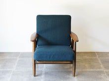 画像をギャラリービューアに読み込む, Hans J Wegner GE240 ハンスJウェグナー イージーチェア アームチェア ソファ一人用北欧 シガー ゲタマ getama ウェグナーの一人掛けソファの正面やや上から
