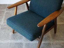画像をギャラリービューアに読み込む, Hans J Wegner GE240 ハンスJウェグナー イージーチェア アームチェア ソファ一人用北欧 シガー ゲタマ getama ウェグナーの一人掛けソファの座面とアーム