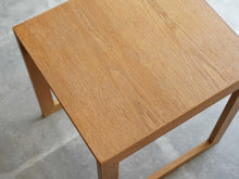 画像をギャラリービューアに読み込む, 北欧デザインの木製のミニテーブルの天板