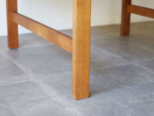 画像をギャラリービューアに読み込む, Hans J Wegner AT22 Andreas Tuck ハンス ウェグナー オーク無垢材 正方形 コーヒーテーブル ローテーブルの脚
