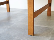 画像をギャラリービューアに読み込む, Hans J Wegner AT22 Andreas Tuck ハンス ウェグナー オーク無垢材 正方形 コーヒーテーブル ローテーブルの脚