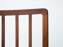 画像をギャラリービューアに読み込む, Jacob Kjær(ヤコブ・ケア)のキューバンマホガニー使用のラウンジチェアの背もたれ右上