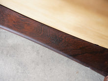 画像をギャラリービューアに読み込む, ニールスコフォード ローズウッドのダイニングチェア ハイバックチェア ヴィンテージの椅子 Niels Koefoed Lis 北欧のダイニング椅子のフレーム内側に刻印