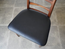 画像をギャラリービューアに読み込む, Niels Koefoed Koefoeds Mobelfabrik Lis ニールス コフォード リス ローズウッドと ダイニングチェアの座面