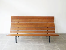 画像をギャラリービューアに読み込む, Erik Ole Jørgensen Georg Jørgensen and Søn エリック オーレ ヨルゲンセン ジョージ ヨルゲンセン モダンデザイン 北欧ヴィンテージ オーク無垢材 ベンチの正面やや上から