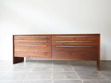 画像をギャラリービューアに読み込む, Nissen Gehl Aksel Kjersgaard Sideboard ニッセン ゲール 北欧デザイン サイドボードの斜めから