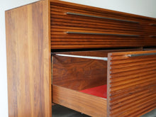 画像をギャラリービューアに読み込む, Nissen Gehl Aksel Kjersgaard Sideboard ニッセン ゲール 北欧デザイン サイドボード 引出しの開けた様子