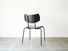 画像をギャラリービューアに読み込む, Vilhelm Lauritzen ヴィルヘルム・ラウリッツェン Vega チェア カール・ハンセン&サン製 白黒チェックのウール張り モノトーンインテリア 椅子の背面