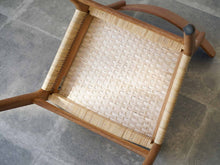 画像をギャラリービューアに読み込む, Hans J Wegner CH23 ハンスJウェグナーのダイニングチェアCH23の裏面