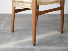 画像をギャラリービューアに読み込む, Hans J Wegner CH23 ハンスJウェグナーのダイニングチェアCH23の後ろ脚