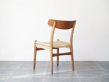 画像をギャラリービューアに読み込む, Hans J Wegner CH23 ハンスJウェグナーのダイニングチェアCH23の背面