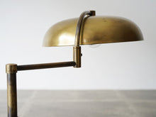 画像をギャラリービューアに読み込む, 真鍮のテーブルランプ Art deco Adjustable Table Lamp of brass スタンドライトの切り替え部