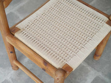 画像をギャラリービューアに読み込む, Scandinavian furniture design Solid pine chair with papercord