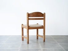 画像をギャラリービューアに読み込む, Scandinavian furniture design Solid pine chair with papercord