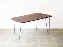 画像をギャラリービューアに読み込む, Unknown furniture design Table with brown top アニノマスデザイン 小さなダイニングテーブル アシンメトリーなデザインのテーブル 1940年代ヴィンテージ