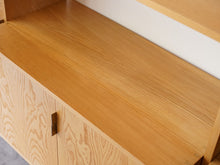 画像をギャラリービューアに読み込む, デンマーク製のウォールユニット 大きなディスプレイ棚 北欧 Danish furniture design Wall unit ウォールユニットのキャビネットの天面