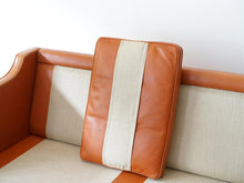 画像をギャラリービューアに読み込む, Børge Mogensen sofa 2212 ボーエ・モーエンセンのソファ2212のクッションを外した様子 クッションの裏側
