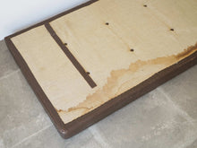 画像をギャラリービューアに読み込む, Poul Kjærholm PK80 ポールケアホルム 北欧ヴィンテージ レザーマットレスの裏面