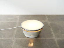 画像をギャラリービューアに読み込む, Arne Jacobsen Louis Poulsen Munkegaard アルネ ヤコブセン ルイス ポールセン 北欧ヴィンテージ 埋め込み式照明の点灯イメージ やや上から