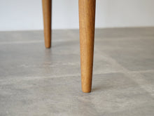 画像をギャラリービューアに読み込む, Danish furniture design Organic shaped Table