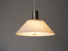 画像をギャラリービューアに読み込む, Christina Halskova & Hanne Dalsgaard “Flamingo” pendant light