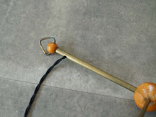 画像をギャラリービューアに読み込む, 高さ調節のできるビンテージランプ テーブルライト Otto Kolb Jacques Biny ライトの高さ調節部にオレンジの脚先