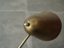 画像をギャラリービューアに読み込む, 高さ調節のできるビンテージランプ テーブルライト Otto Kolb Jacques Biny ライトのシェードの頭にスイッチ