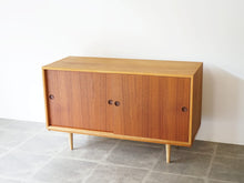 画像をギャラリービューアに読み込む, Børge Mogensen Cabinet with shelves Karl Andersson Söner ボーエモーエンセン オークとチークのキャビネット サイドボード