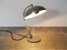 画像をギャラリービューアに読み込む, Herman Busquet Adjustable Table lamp ハーマン・ブスケットのテーブルランプ デスクライト オランダ 照明デザイン 点灯イメージ