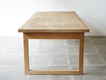 画像をギャラリービューアに読み込む, アイナーラーセン&アクセルベンダーマッセン&ヤコブルンドのコーヒーテーブル Ejner Larsen&Aksel Bender Madsen Jacob Lundの彫刻 オーク 北欧ビンテージのローテーブル 側面 綺麗な形
