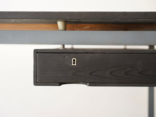 画像をギャラリービューアに読み込む, Poul Kjærholm “Professor Table”