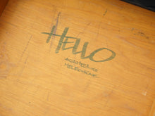 画像をギャラリービューアに読み込む, Poul Kjærholm “Professor Table”