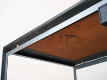 画像をギャラリービューアに読み込む, Poul Kjærholm “Professor Table”