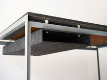 画像をギャラリービューアに読み込む, Poul Kjærholm “Professor Table”