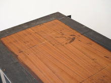 画像をギャラリービューアに読み込む, Poul Kjærholm “Professor Table”